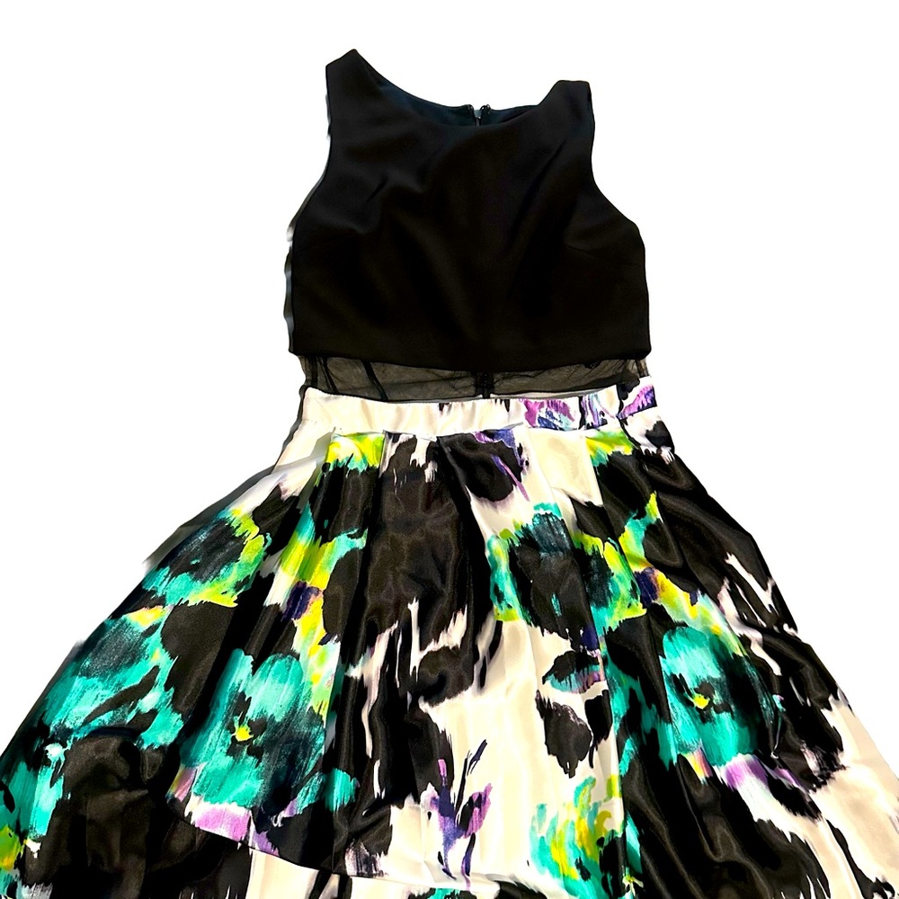 BETSY & ADAM NWT FULL LENGTH BLACK WITH SCREEN MIDRIFF FLOWING PATTERNED DRESS